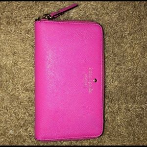 Kate spade travel size wallet